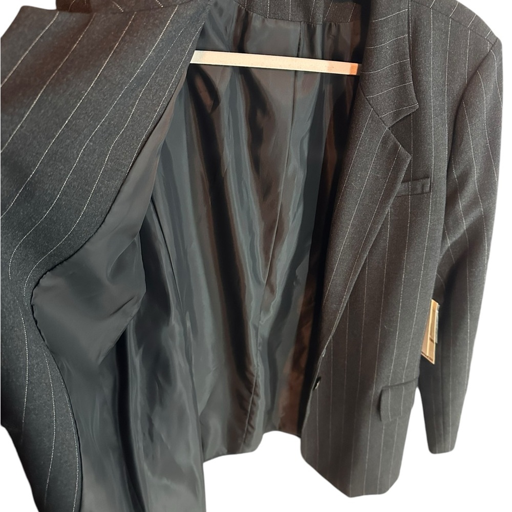 Kenneth Cole gray blazer - Picture 7 of 8